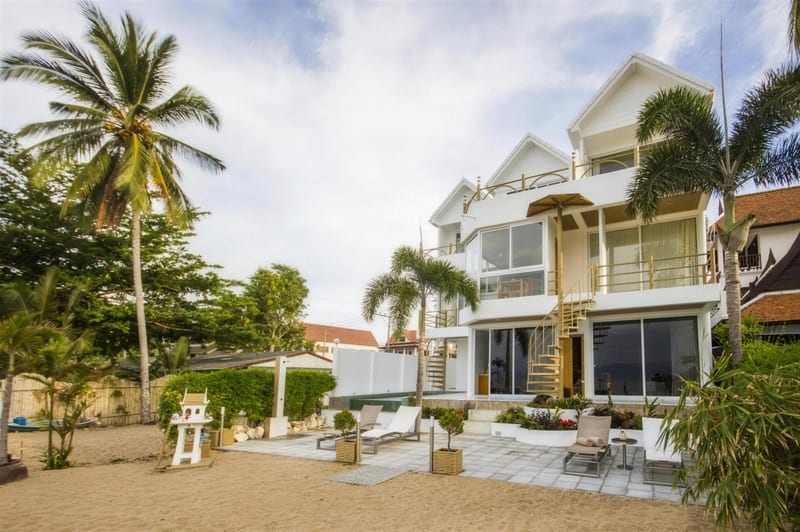 B1 Beachfront Apartments